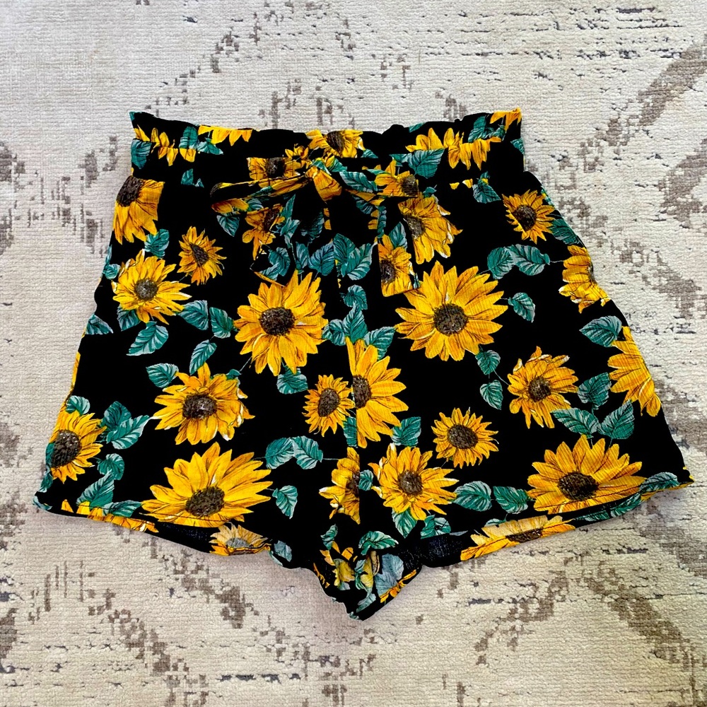 H&M size 2 high waisted shorts